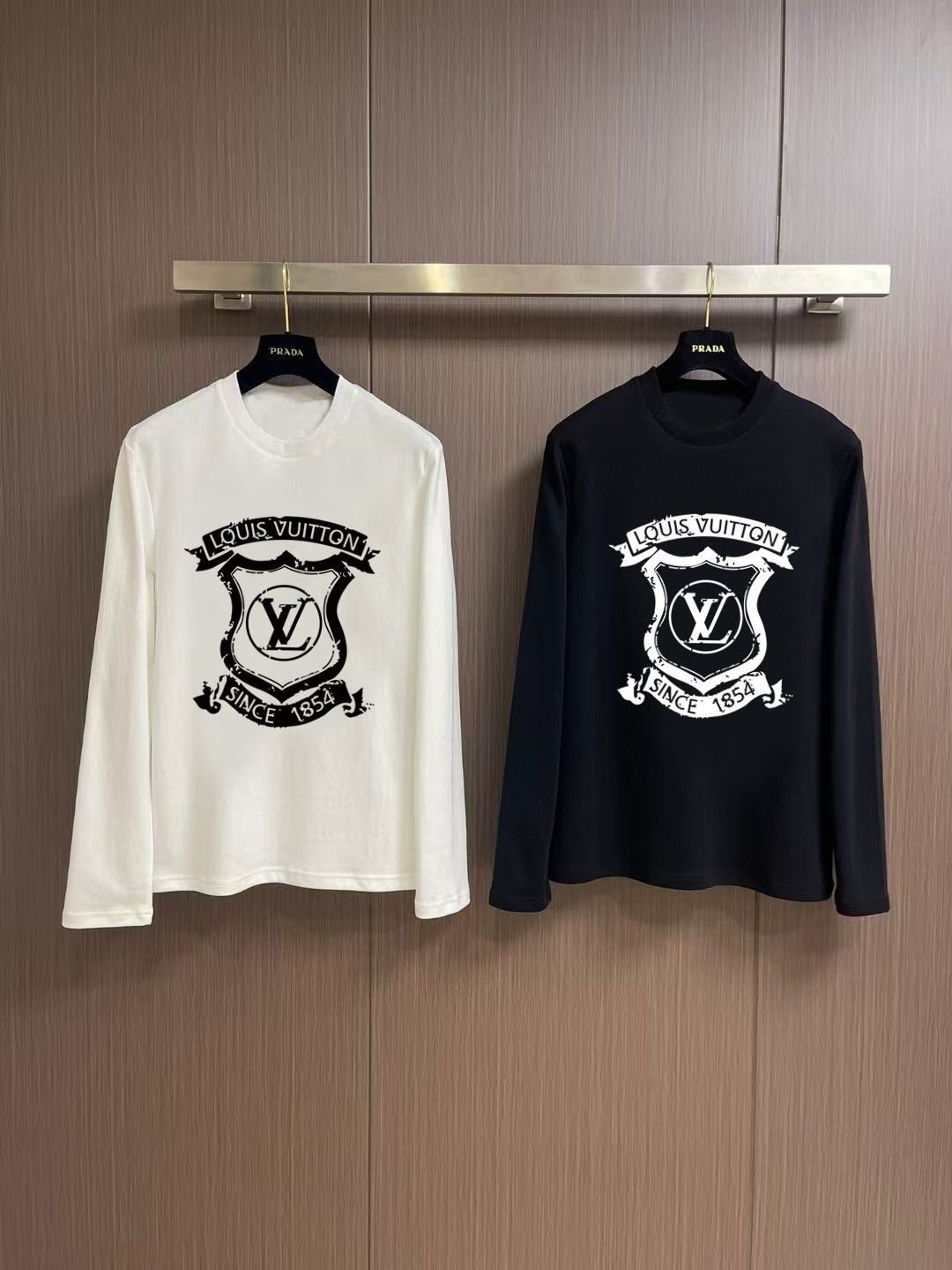 ルイヴィトン 長袖Tシャツ ロンT カジュアル A31466