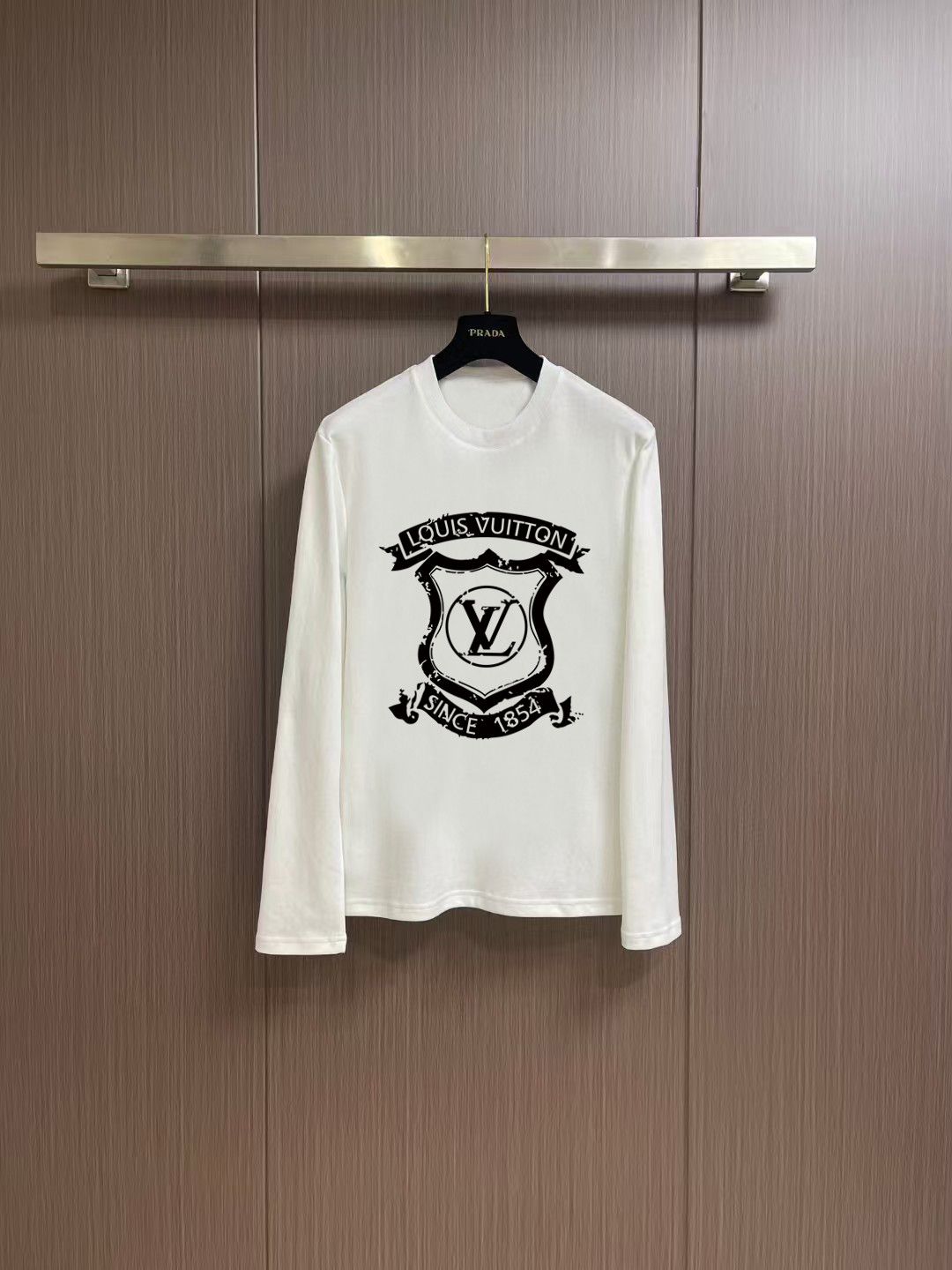ルイヴィトン 長袖Tシャツ ロンT カジュアル A31466