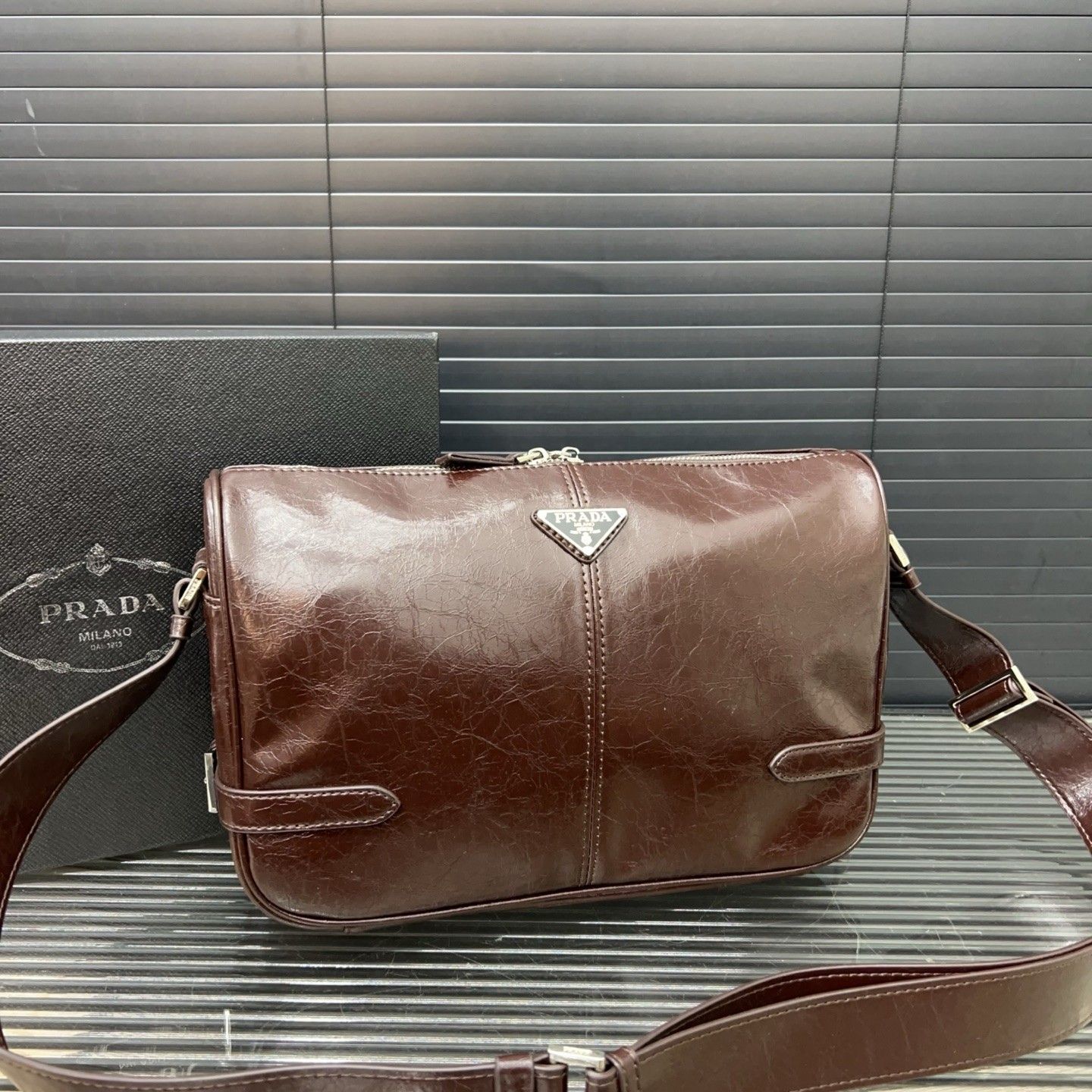 プラダ ショルダーバッグ レザー クラシック A31471