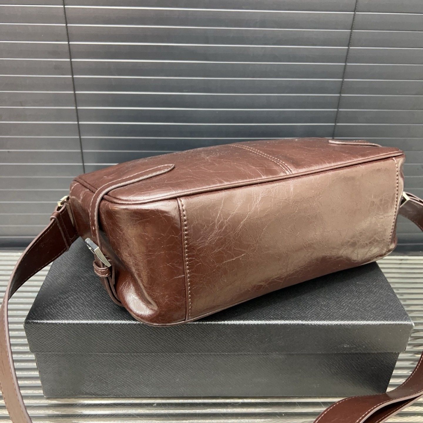 プラダ ショルダーバッグ レザー クラシック A31471