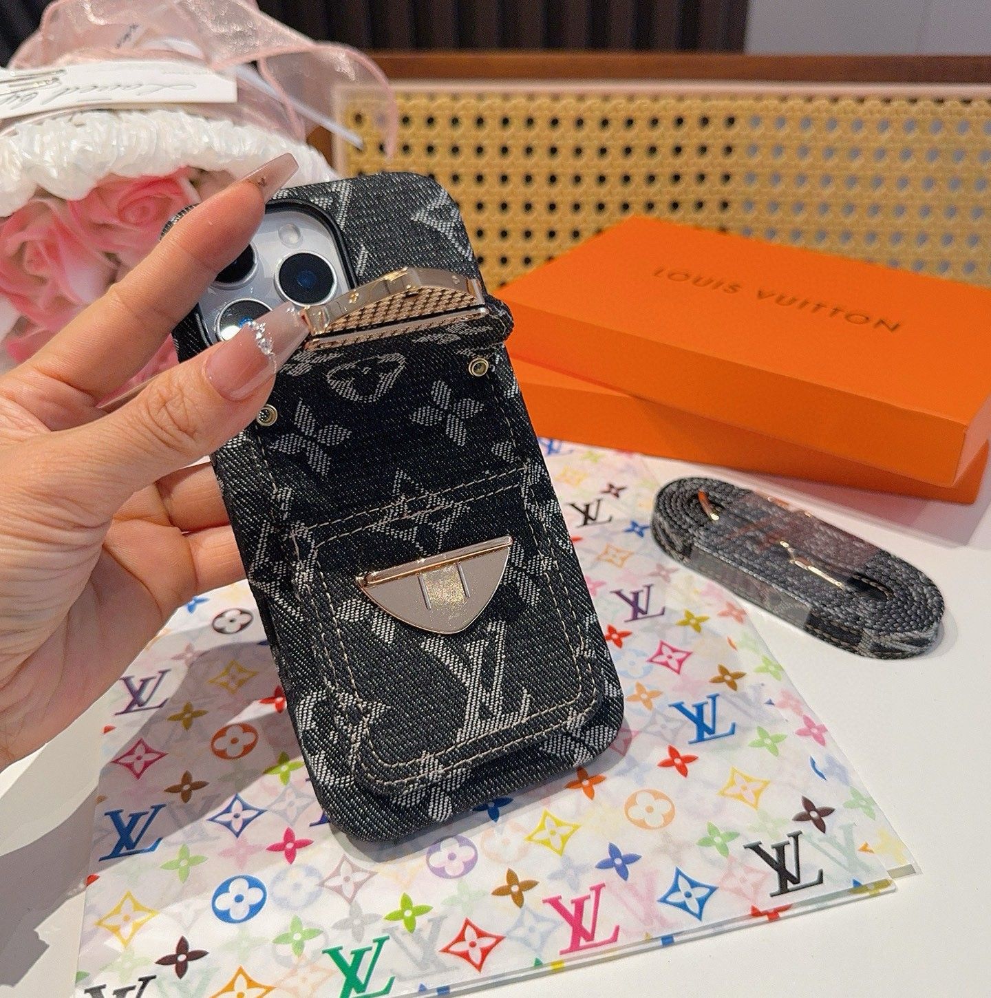 ルイヴィトン iPhone16/15/14/13ケース