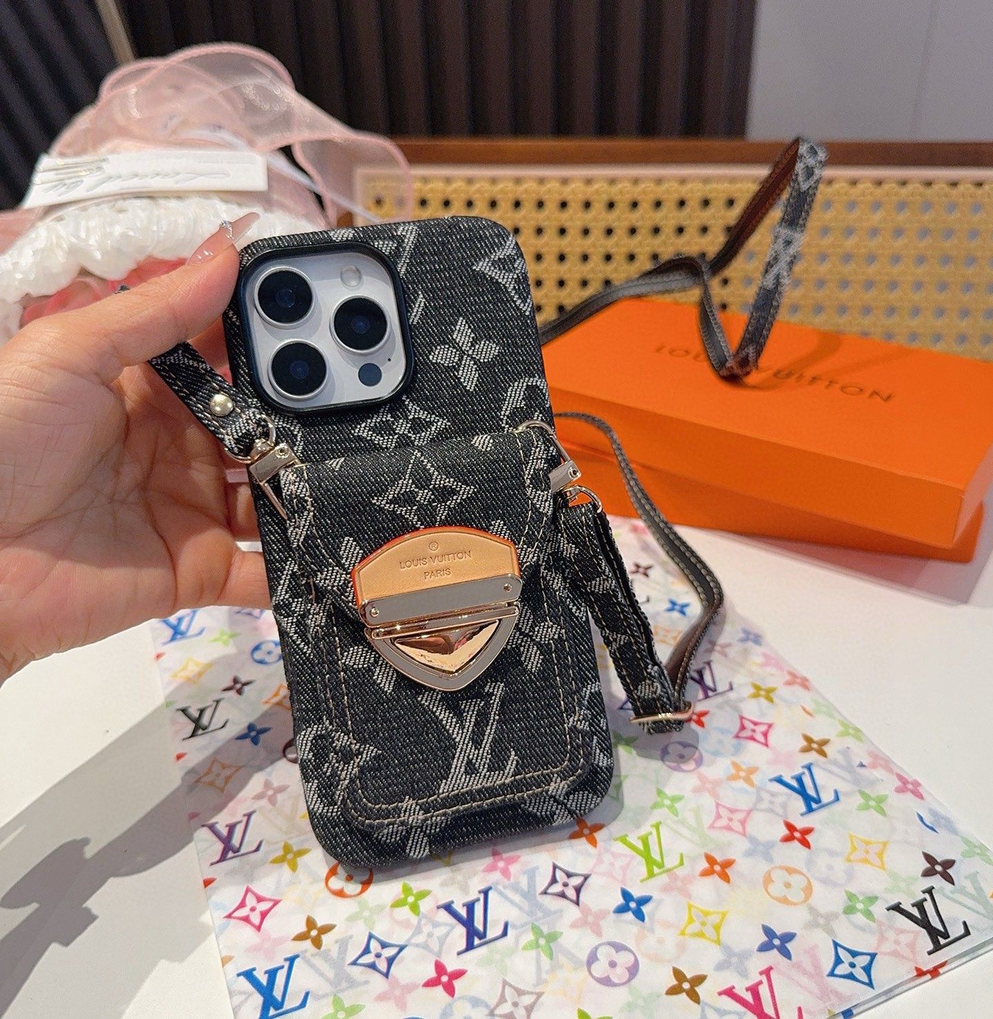 ルイヴィトン iPhone16/15/14/13ケース