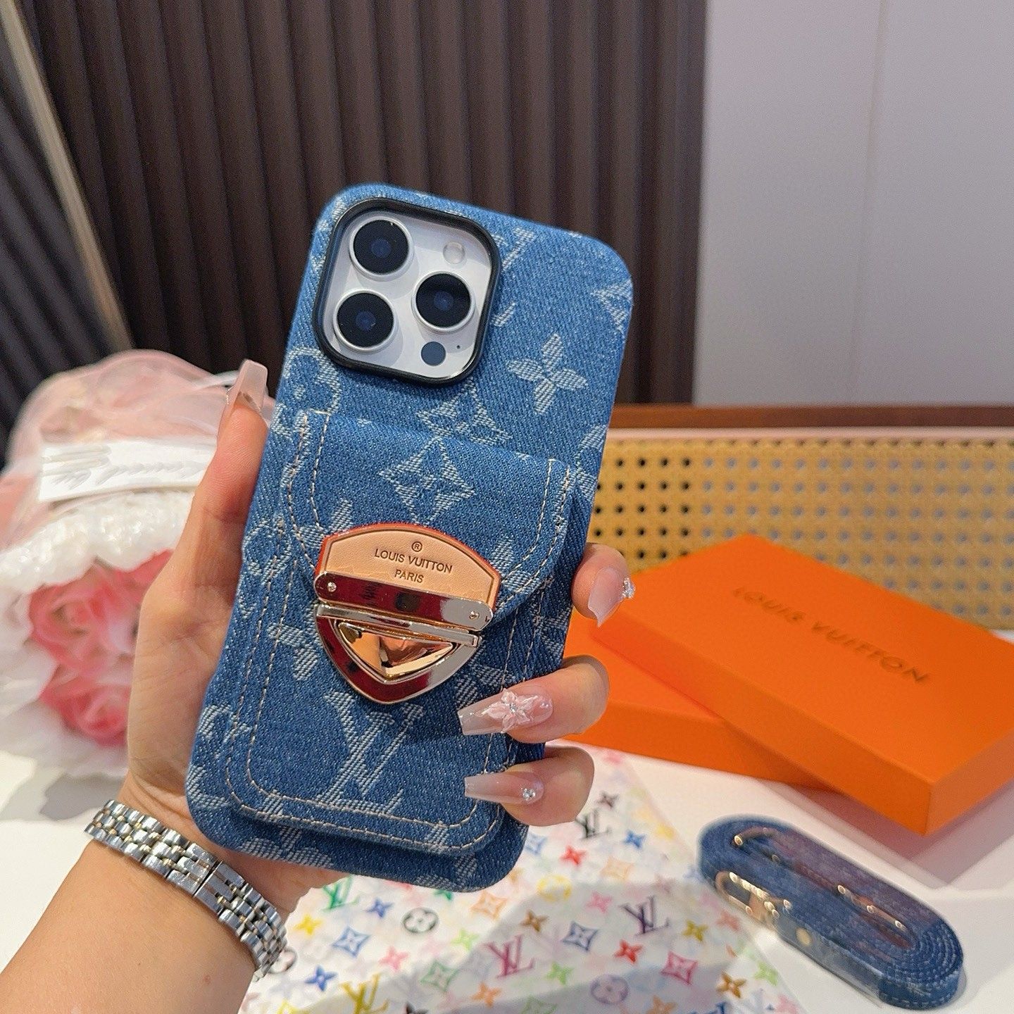 ルイヴィトン iPhone16/15/14/13ケース