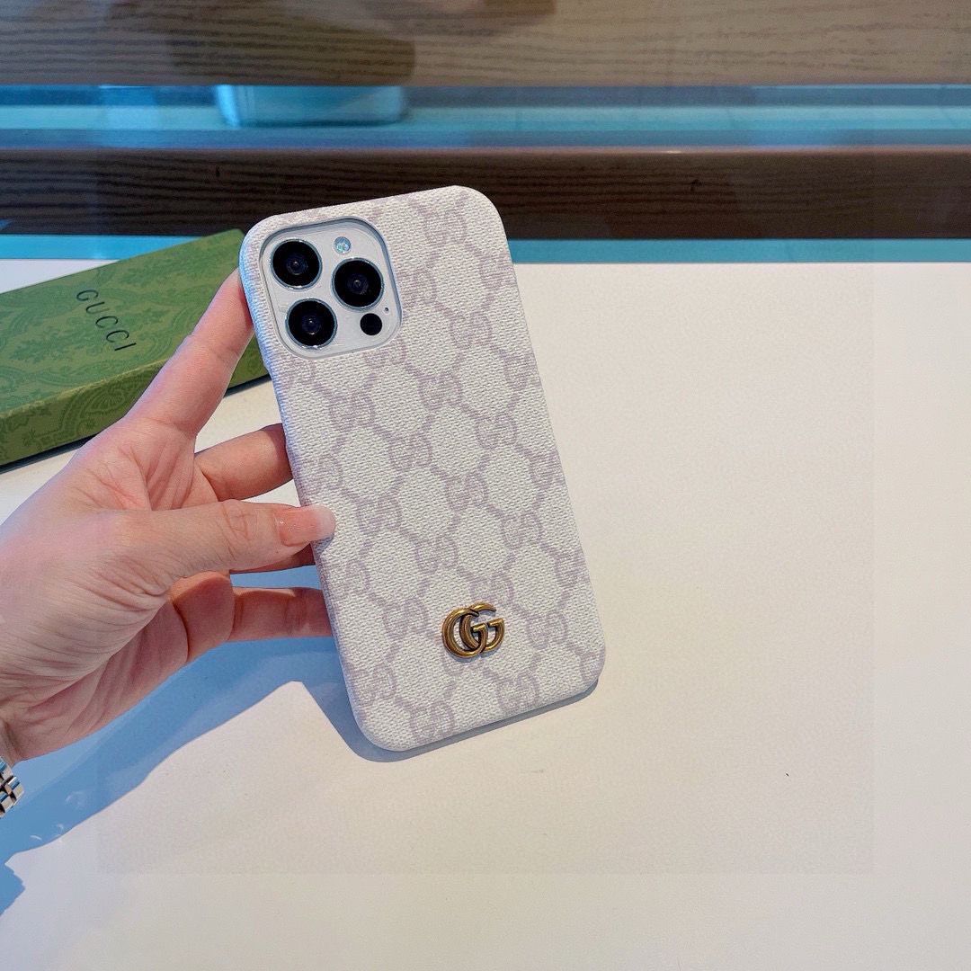 グッチ iPhone17/16/15/14/13/12ケース
