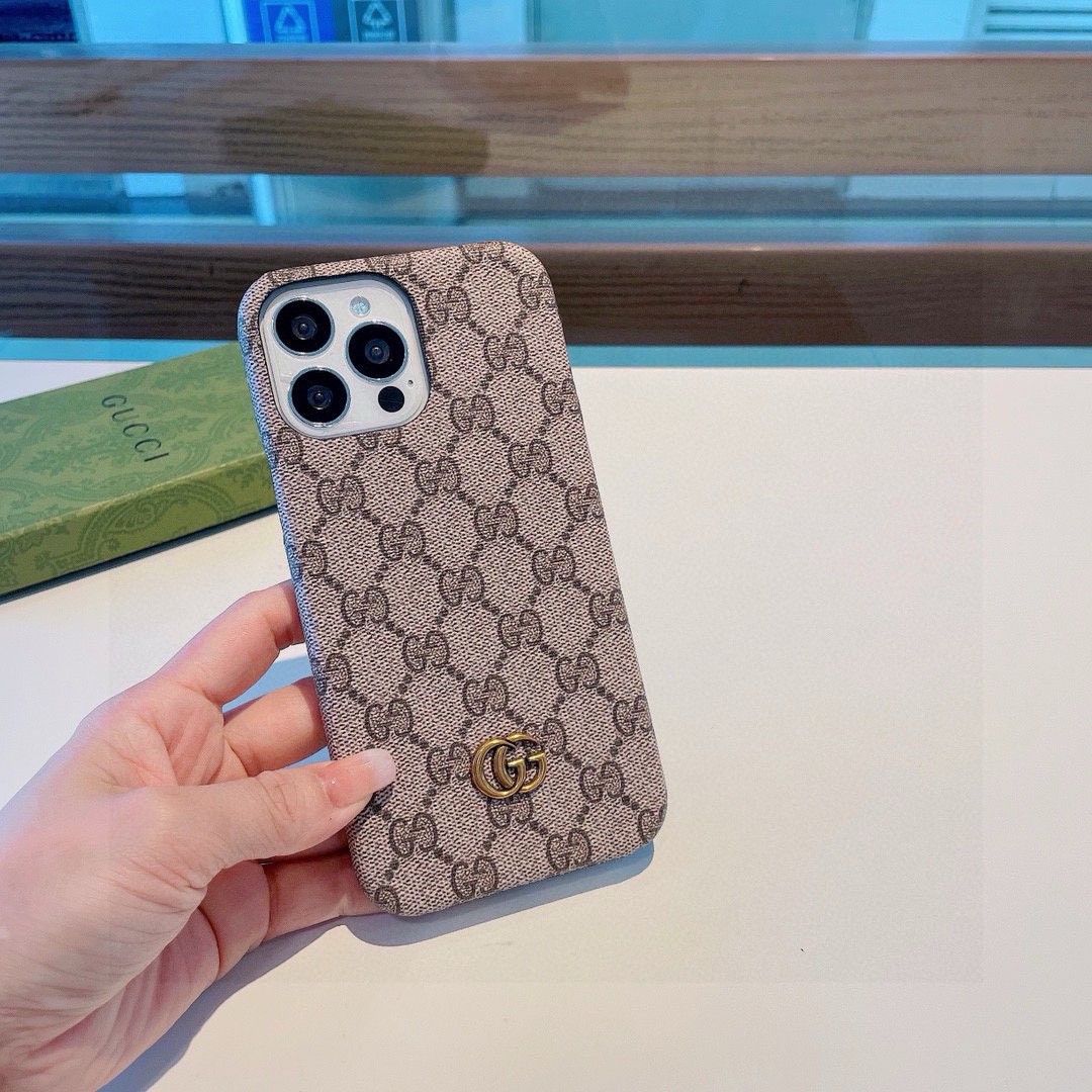 グッチ iPhone17/16/15/14/13/12ケース