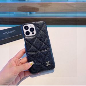 シャネル iPhone17/16/15/14/13/12ケース
