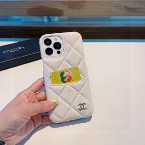 シャネル iPhone17/16/15/14/13/12ケース