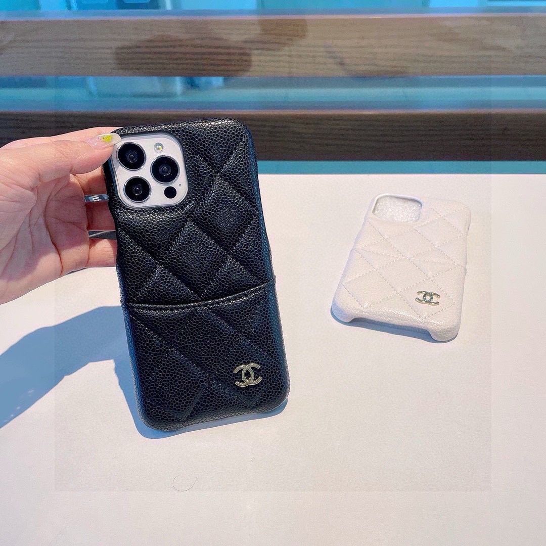 シャネル iPhone17/16/15/14/13/12ケース