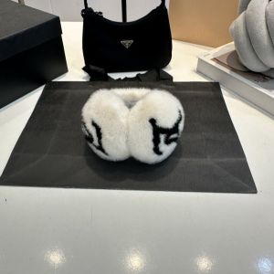 ルイヴィトン イヤーマフ 耳あて 防寒 冬 黒 白 暖かい もこもこ A31502