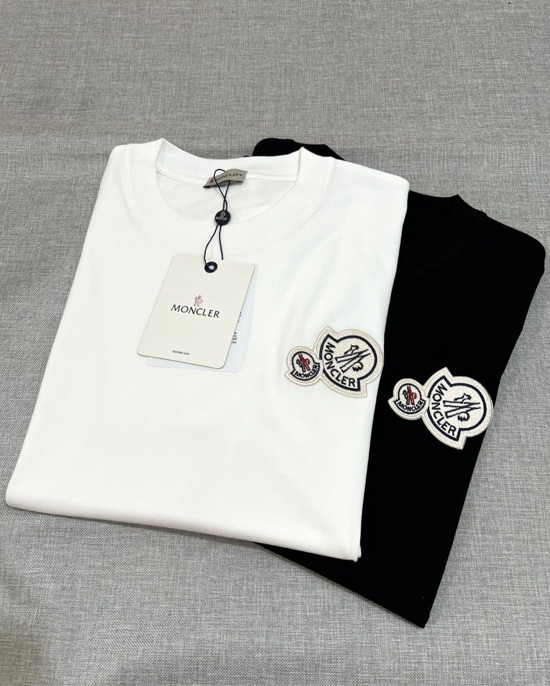 モンクレール 長袖tシャツ 秋冬 ゆったり A31489