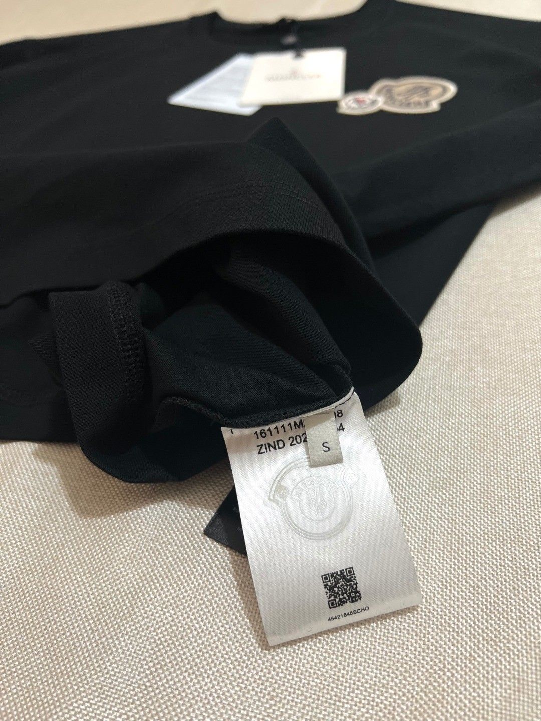 モンクレール 長袖tシャツ 秋冬 ゆったり A31489
