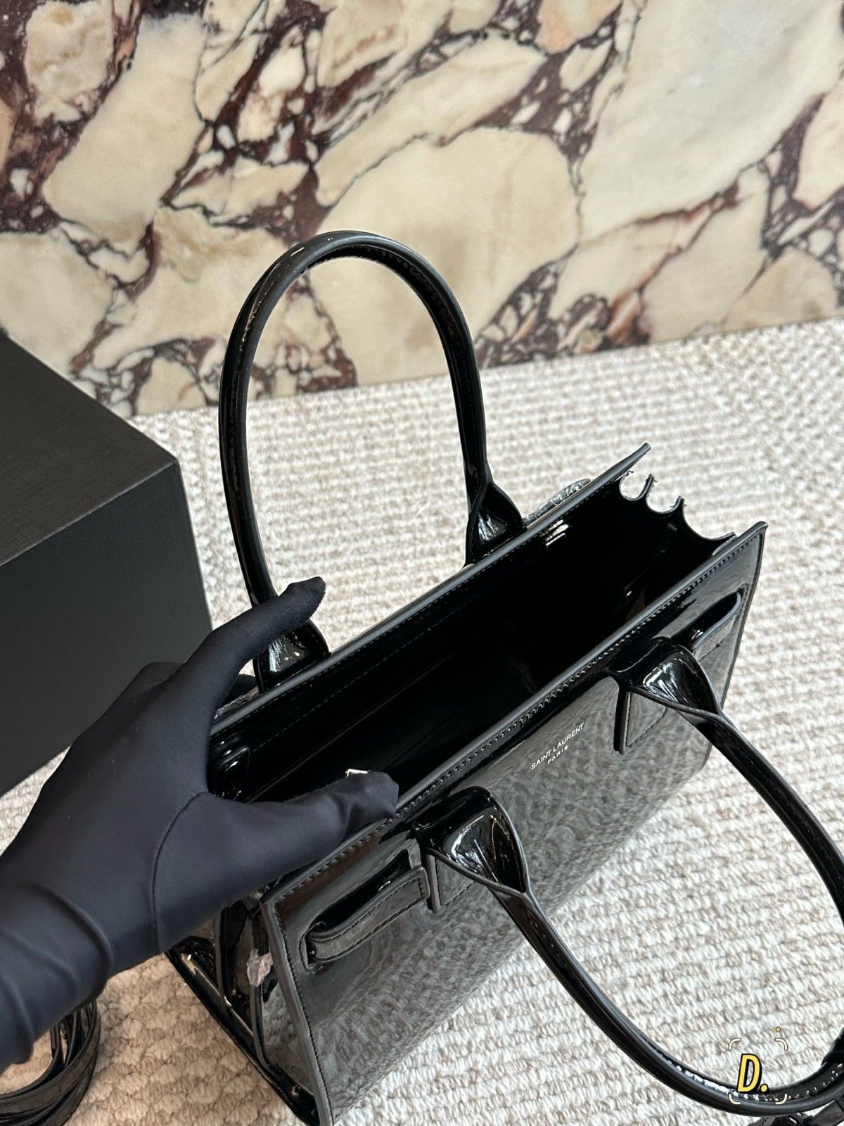 サンローラン バッグ ハンドバッグ ショルダー付き レザー A31530