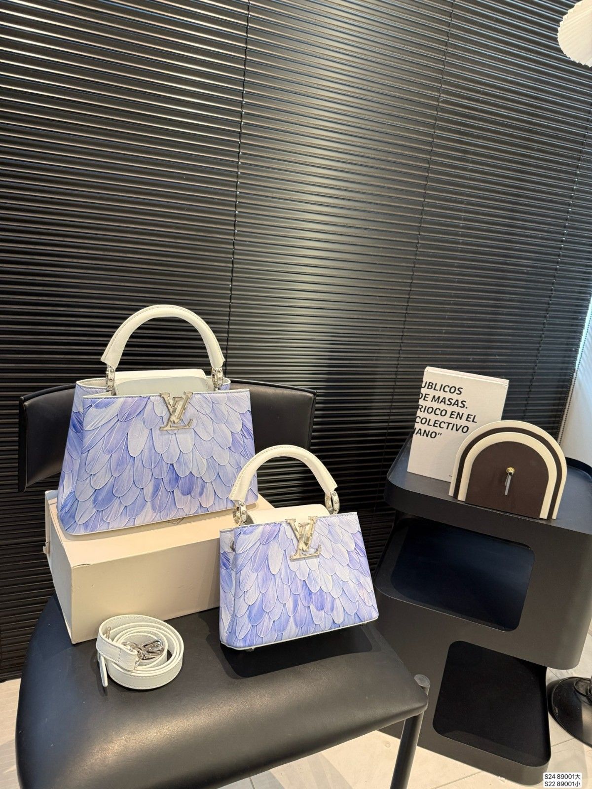 ルイヴィトン Capucines ハンドバッグ ショルダー オシャレ A31561