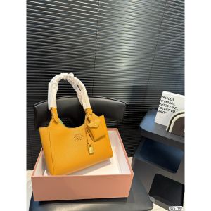 ミュウミュウ ハンドバッグ レザー ショルダー A31559