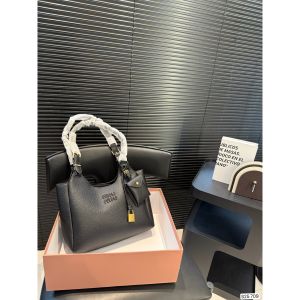 ミュウミュウ ハンドバッグ レザー ショルダー A31559
