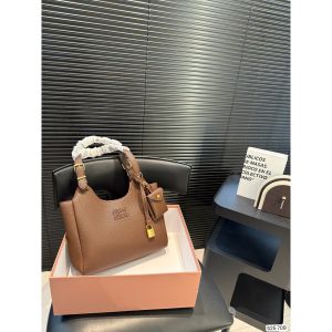 ミュウミュウ ハンドバッグ レザー ショルダー A31559