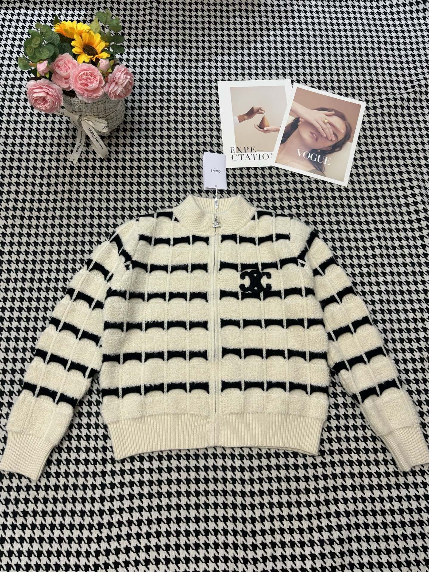 セリーヌ セーター ニットカーディガン A31557