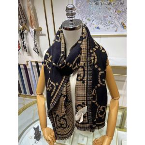グッチ マフラー 秋冬 オシャレ A31544