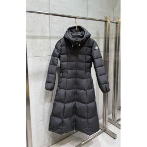 モンクレール ベルト付きロングダウンコート レディース 高品質 A31581