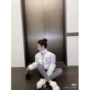 シャネル ダウンジャケット ホワイト オシャレ A31603