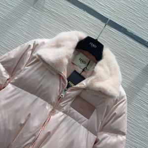 フェンディ ダウンジャケット ファー付き ショート レディース A31604