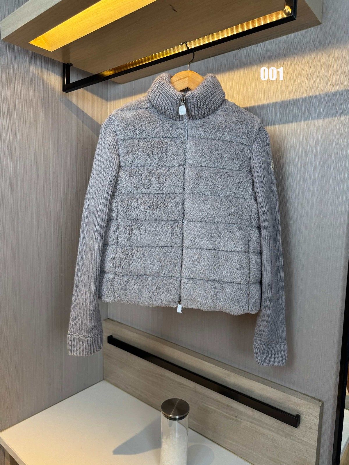 モンクレール ダウンカラージャケット ダウン×ニット 高品質 A31599