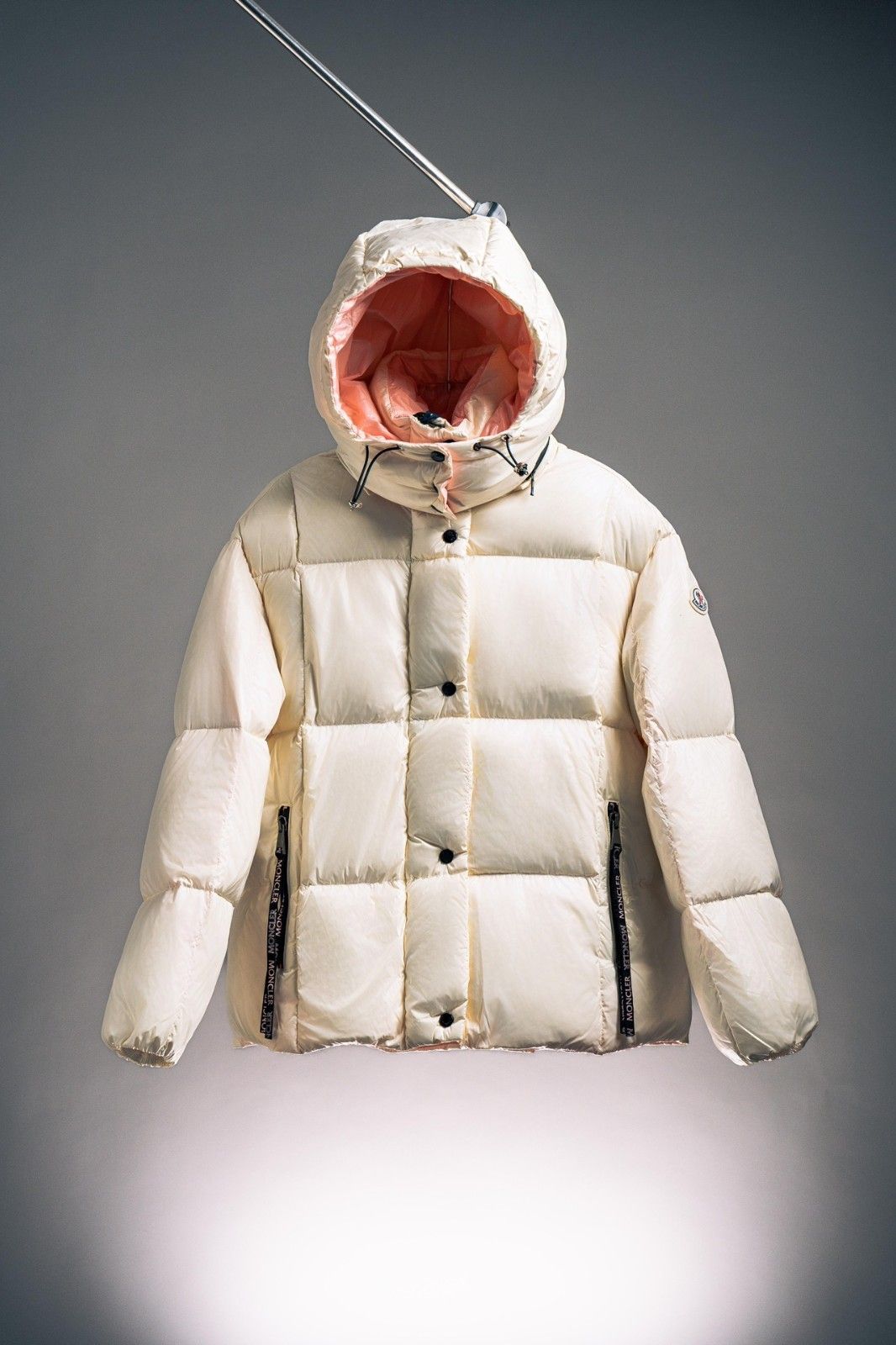 モンクレール Parano SS23 ダウンジャケット フード付き A31590
