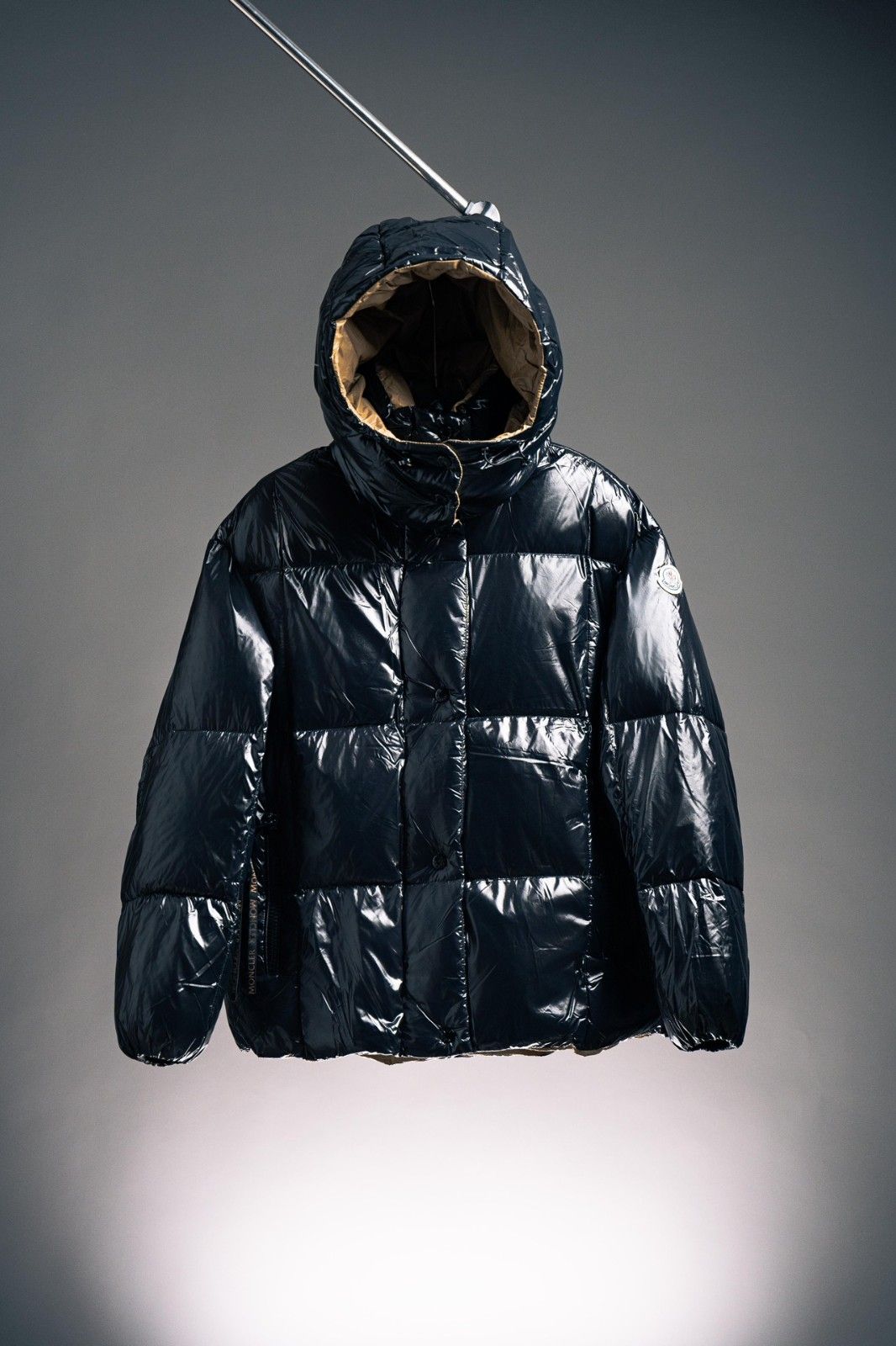 モンクレール Parano SS23 ダウンジャケット フード付き A31590