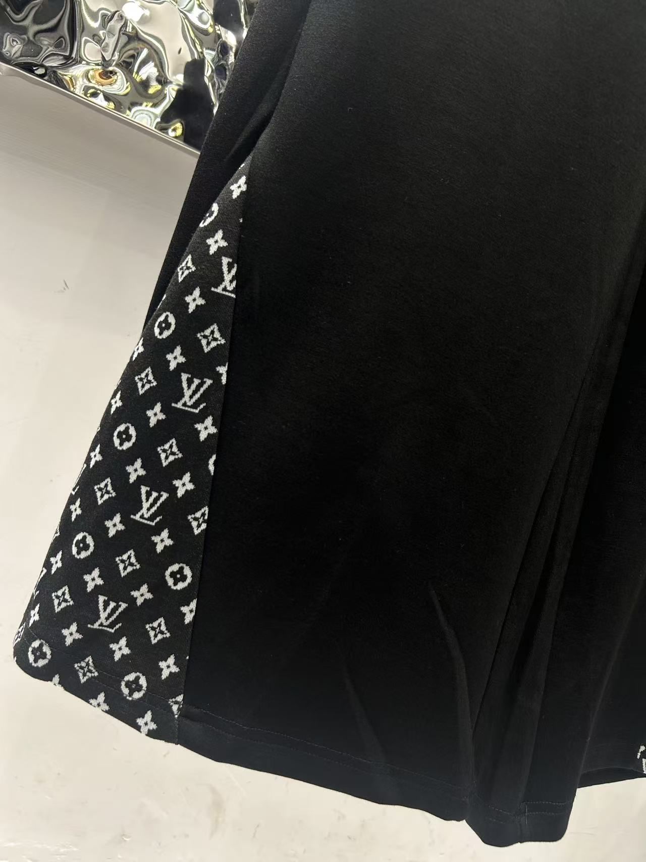 ルイヴィトン 上下セット 秋冬 レディース A31636