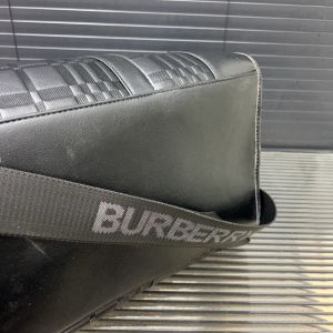 バーバリー 旅行バッグ レザー ハンドバッグ A31619