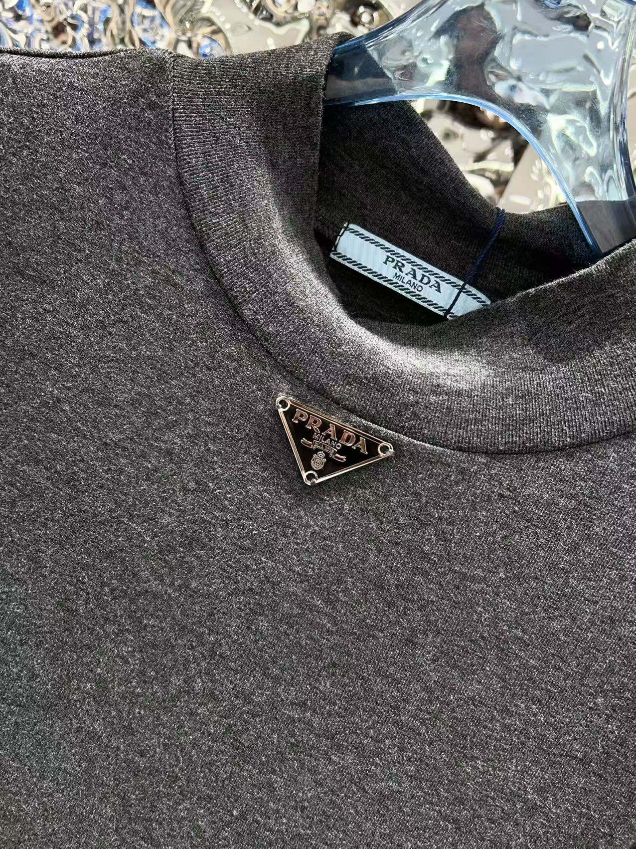 プラダ ワンピース 長袖 ベルト付き オシャレA31646