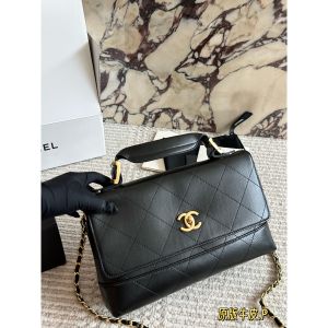 シャネル ショルダーバッグ レザー 高品質 A31656