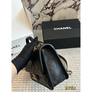 シャネル Chanel 25b ショルダーバッグ レザー オシャレ A31684