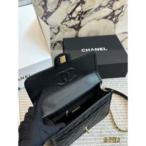 シャネル Chanel 25b ショルダーバッグ レザー オシャレ A31684