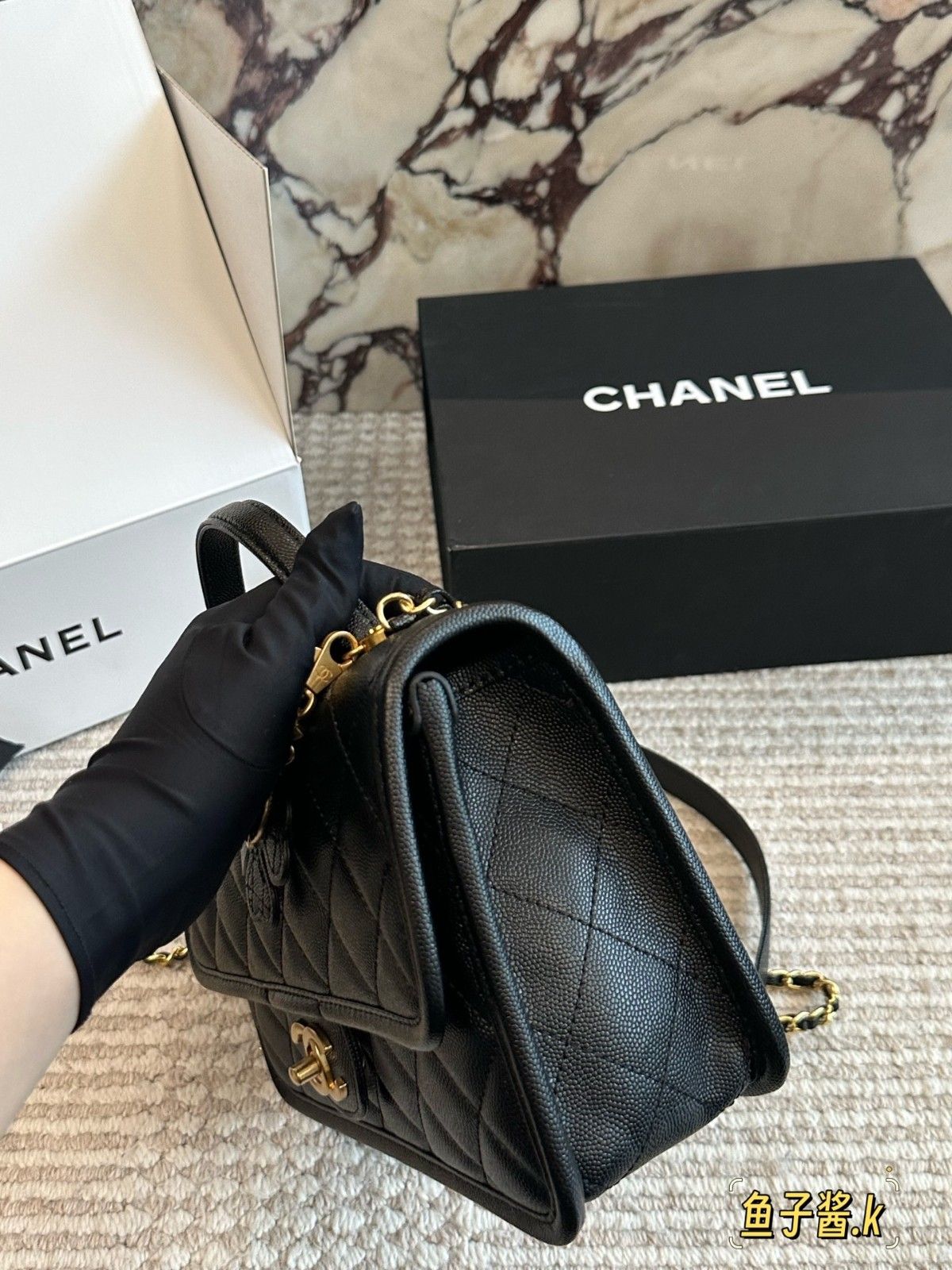 シャネル Chanel 25b ショルダーバッグ レザー オシャレ A31684
