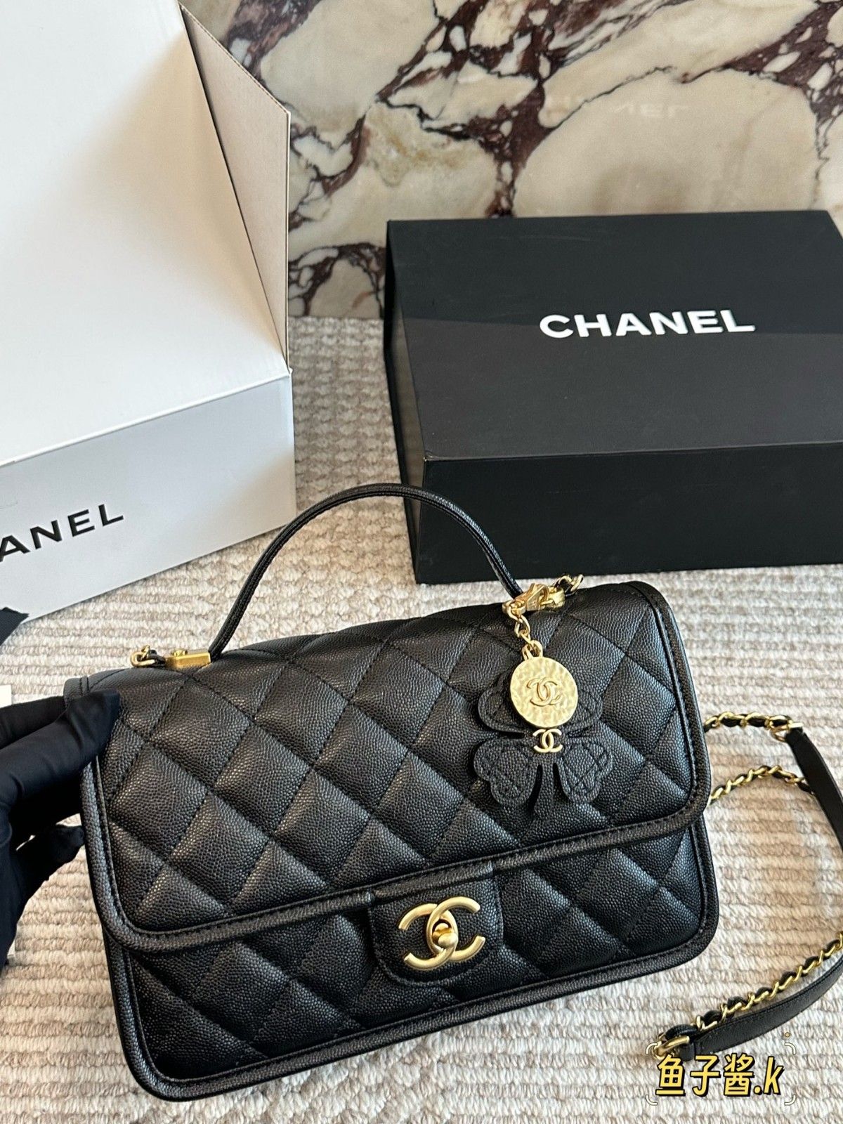 シャネル Chanel 25b ショルダーバッグ レザー オシャレ A31684