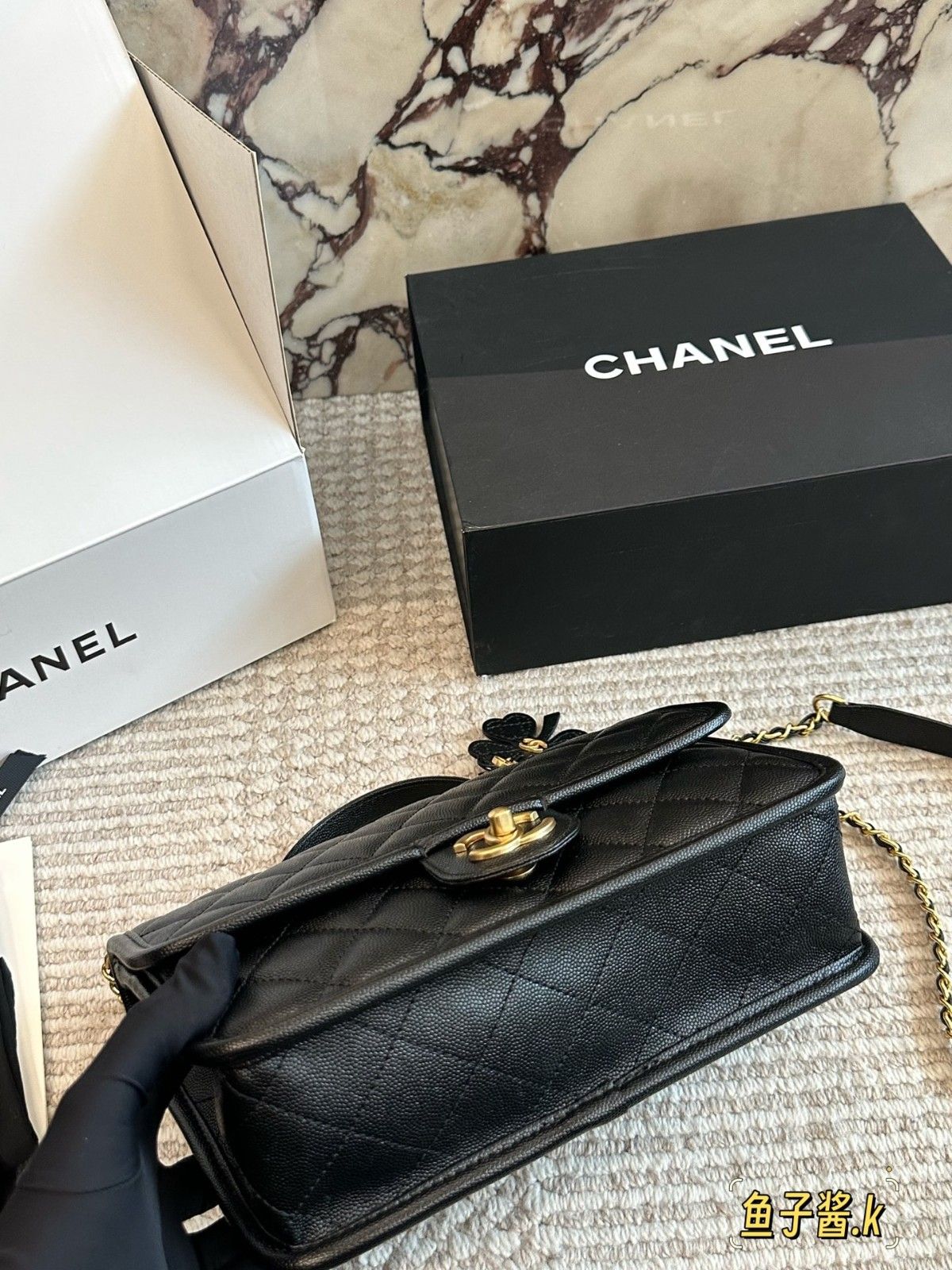 シャネル Chanel 25b ショルダーバッグ レザー オシャレ A31684