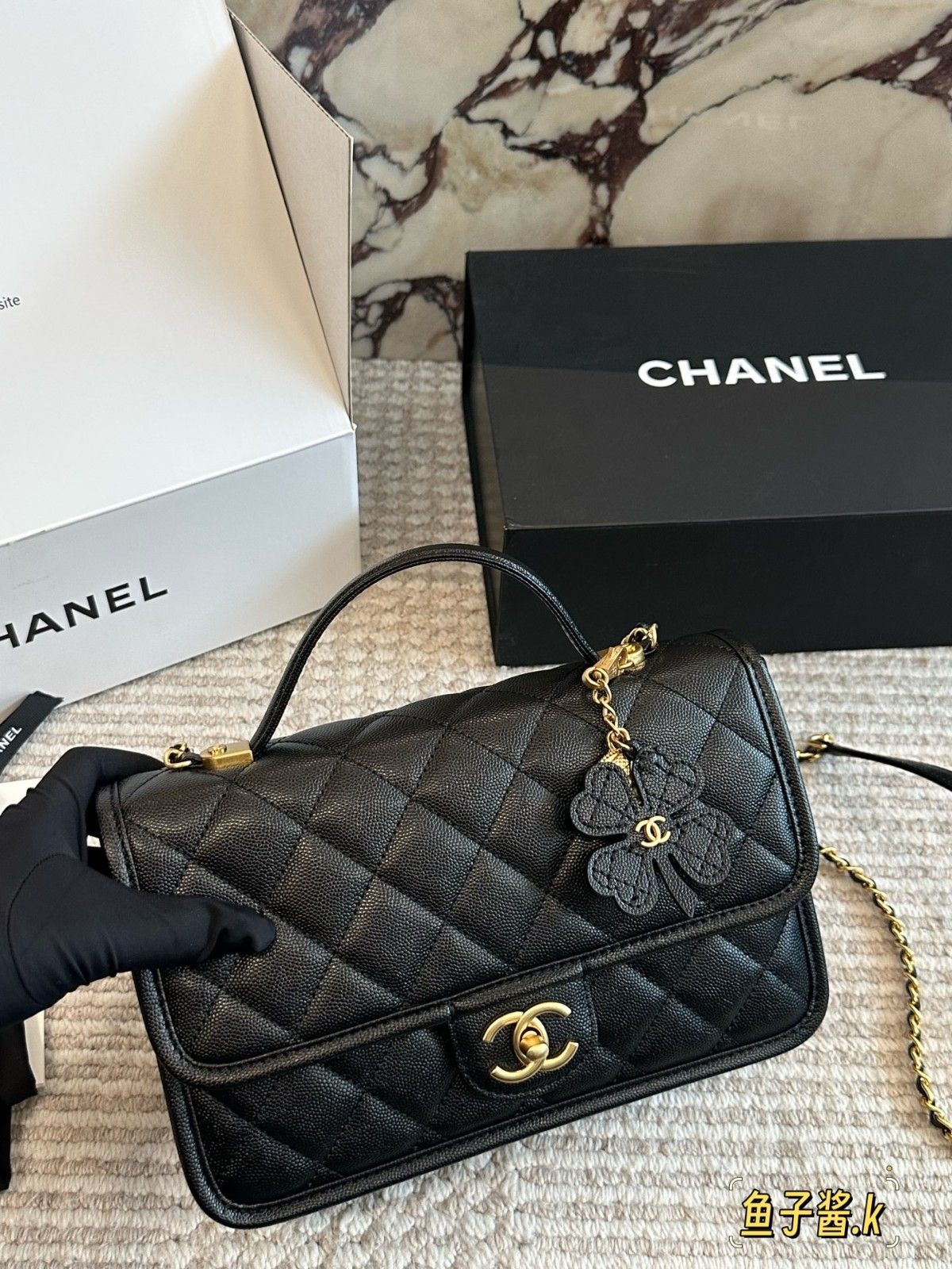 シャネル Chanel 25b ショルダーバッグ レザー オシャレ A31684