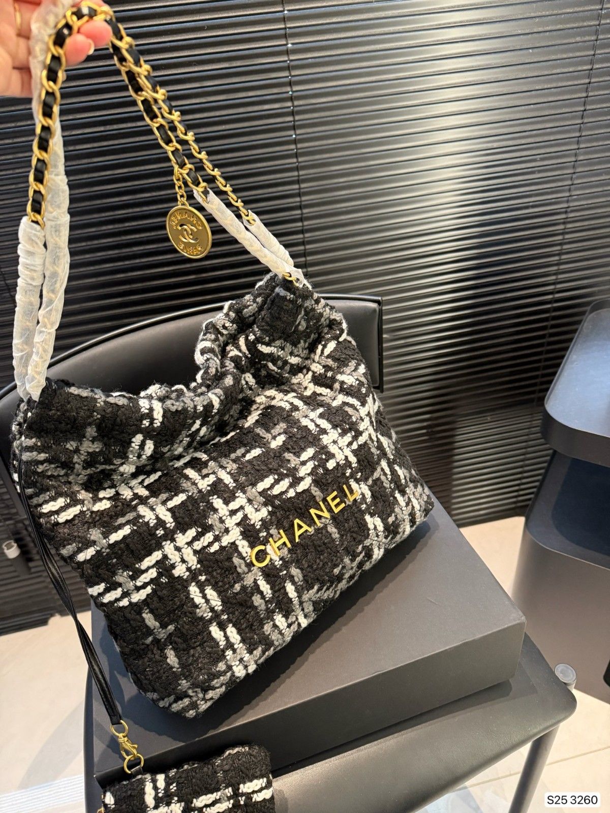 シャネル Chanel 22bag ツイード ショルダーバッグ A31678