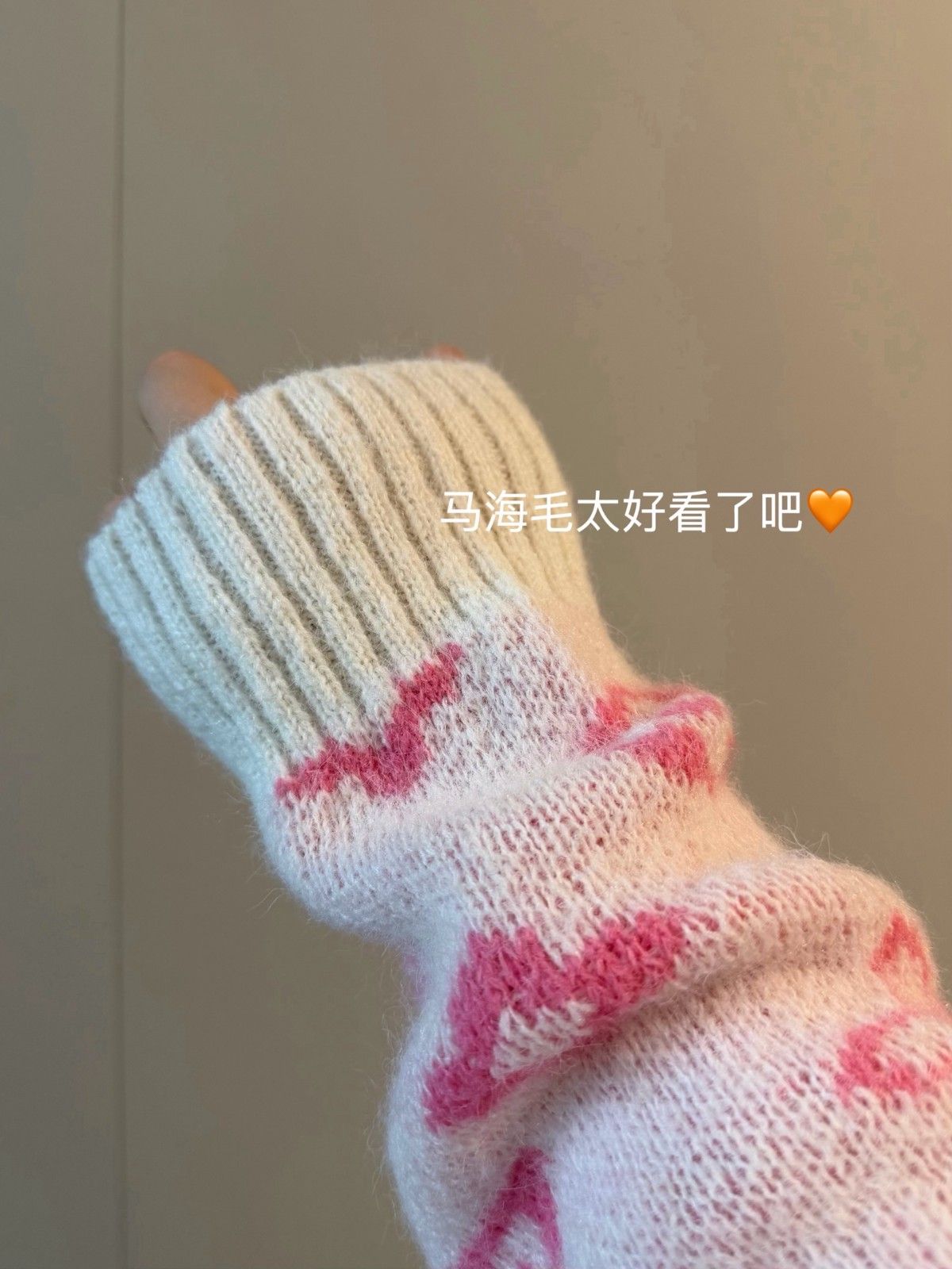 ルイヴィトン カーディガン 秋冬の定番ニット 可愛い A31674
