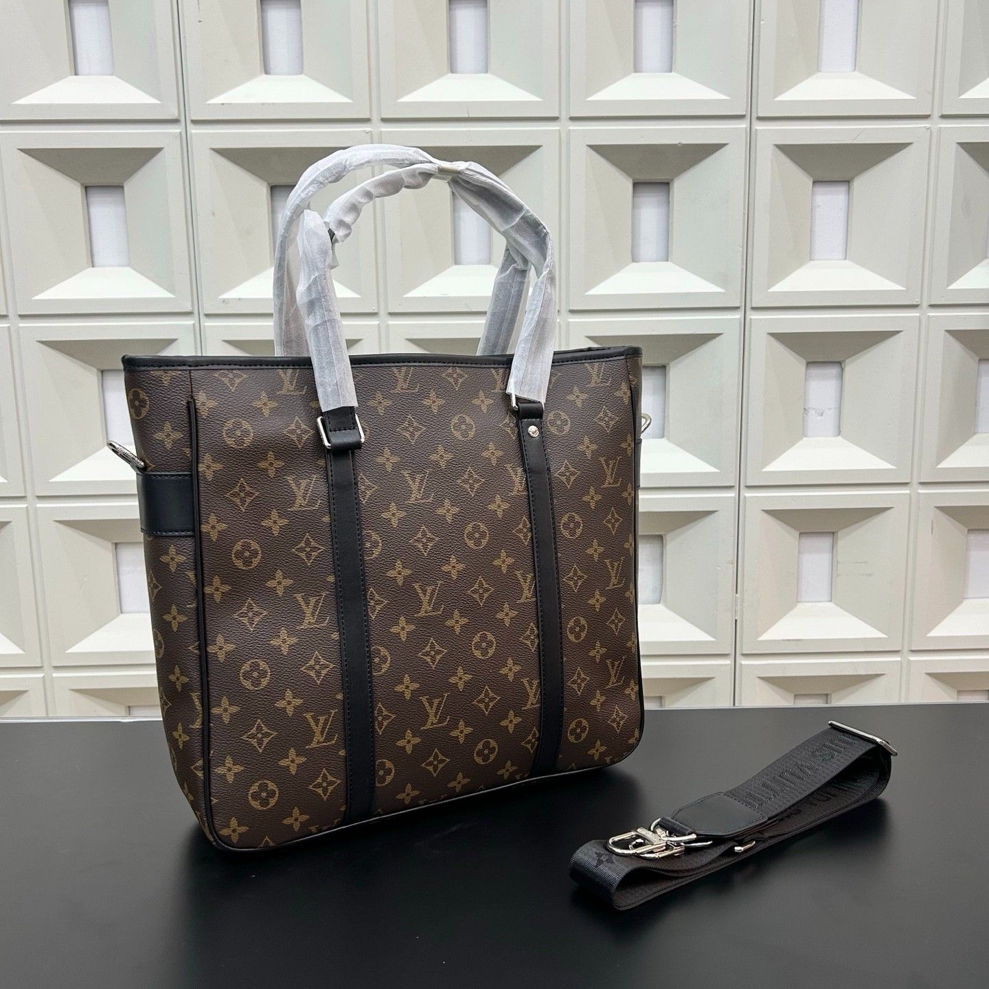ルイヴィトン LV Damier Graphiteトートバッグ ビジネス用 ブリーフケース A31665