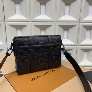 ルイヴィトン LV Trunk ショルダーバッグ レザー A31663