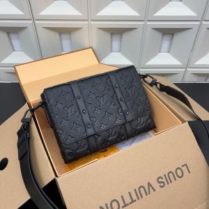ルイヴィトン LV Trunk ショルダーバッグ レザー A31663