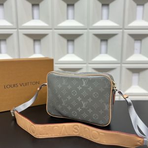 ルイヴィトン LV OUTDOOR ショルダーバッグ A31662