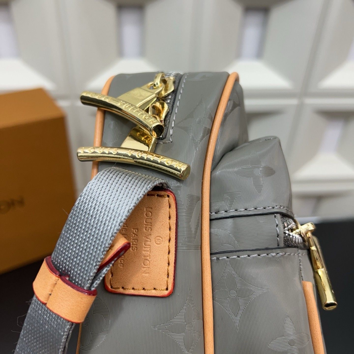 ルイヴィトン LV OUTDOOR ショルダーバッグ A31662