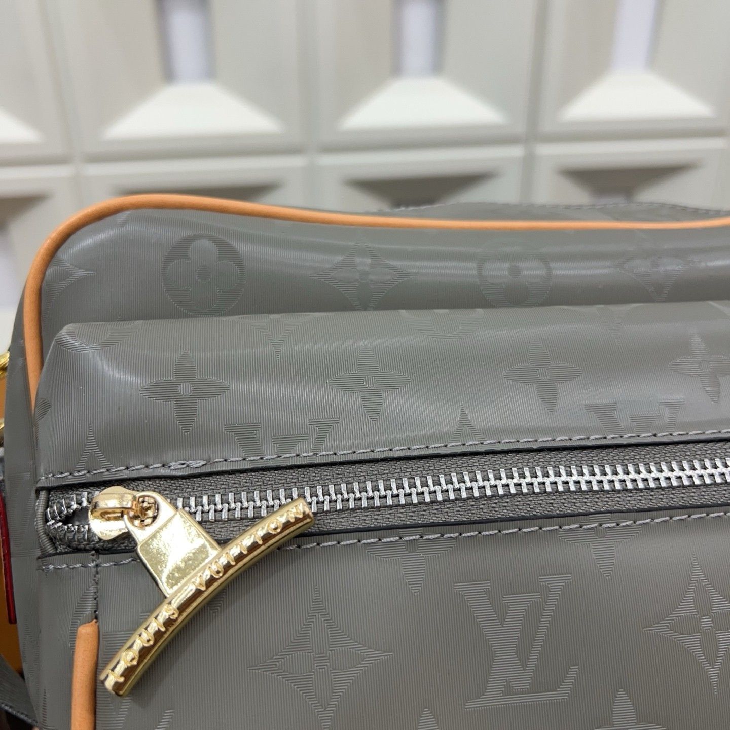 ルイヴィトン LV OUTDOOR ショルダーバッグ A31662