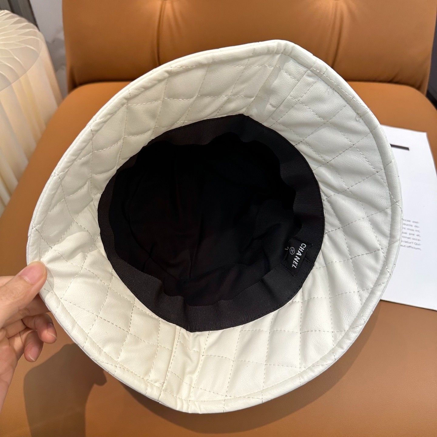 シャネル レザーバケットハット 秋冬 A31691