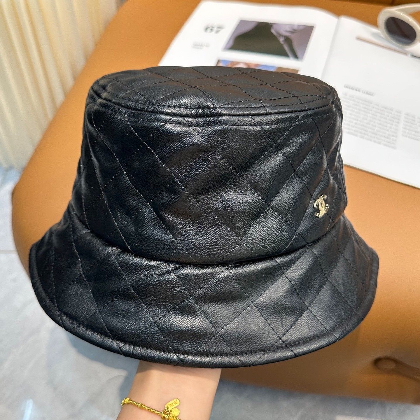 シャネル レザーバケットハット 秋冬 A31691