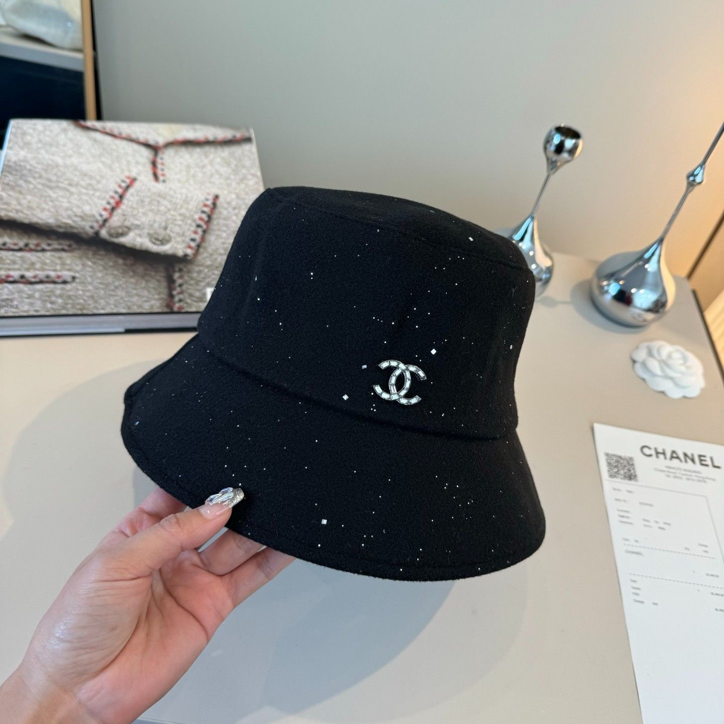 シャネル 秋冬新作のバケットハット 可愛い A32689