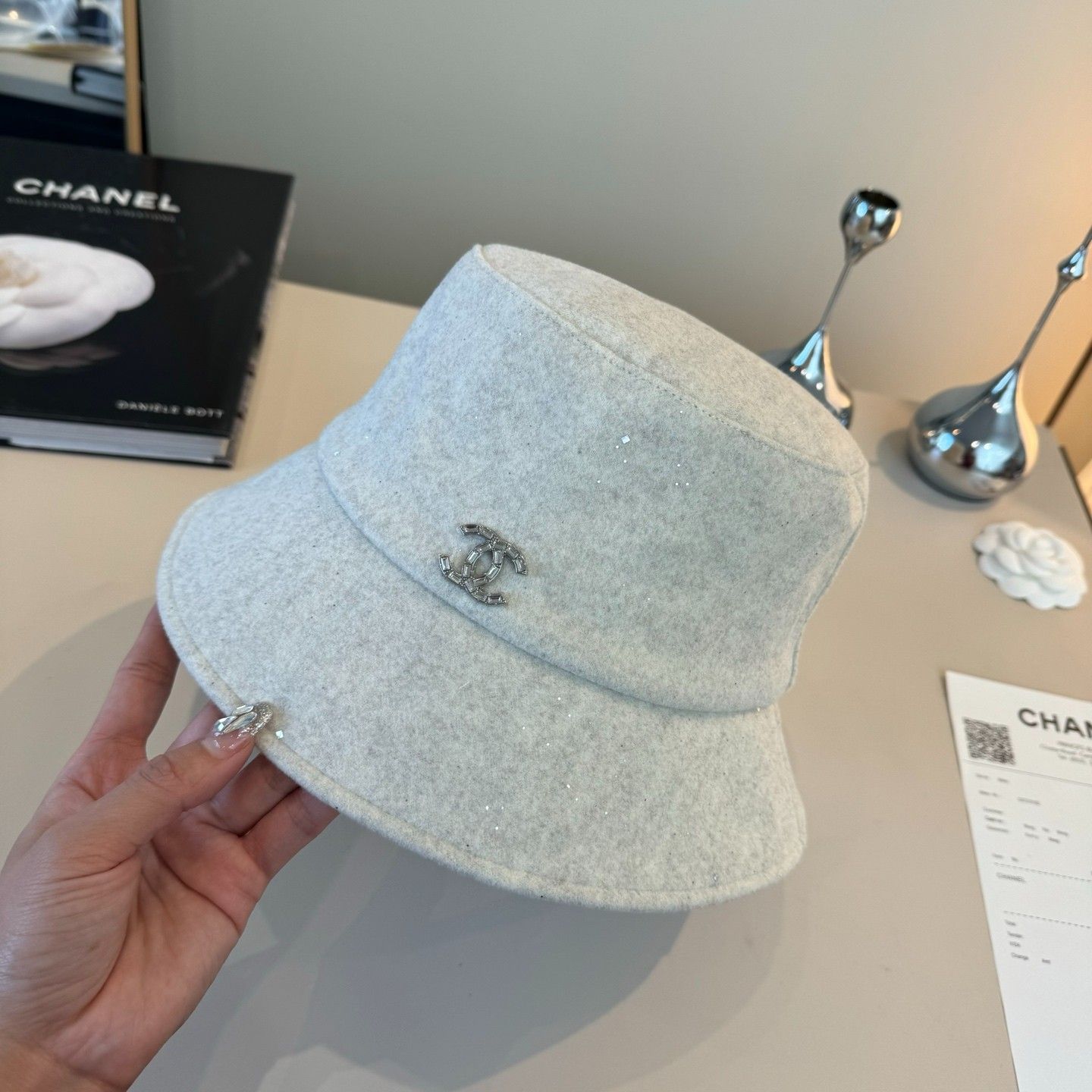 シャネル 秋冬新作のバケットハット 可愛い A32689